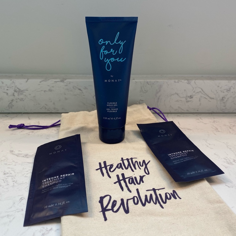 Monat Gel, 2 shampoo samples and bag